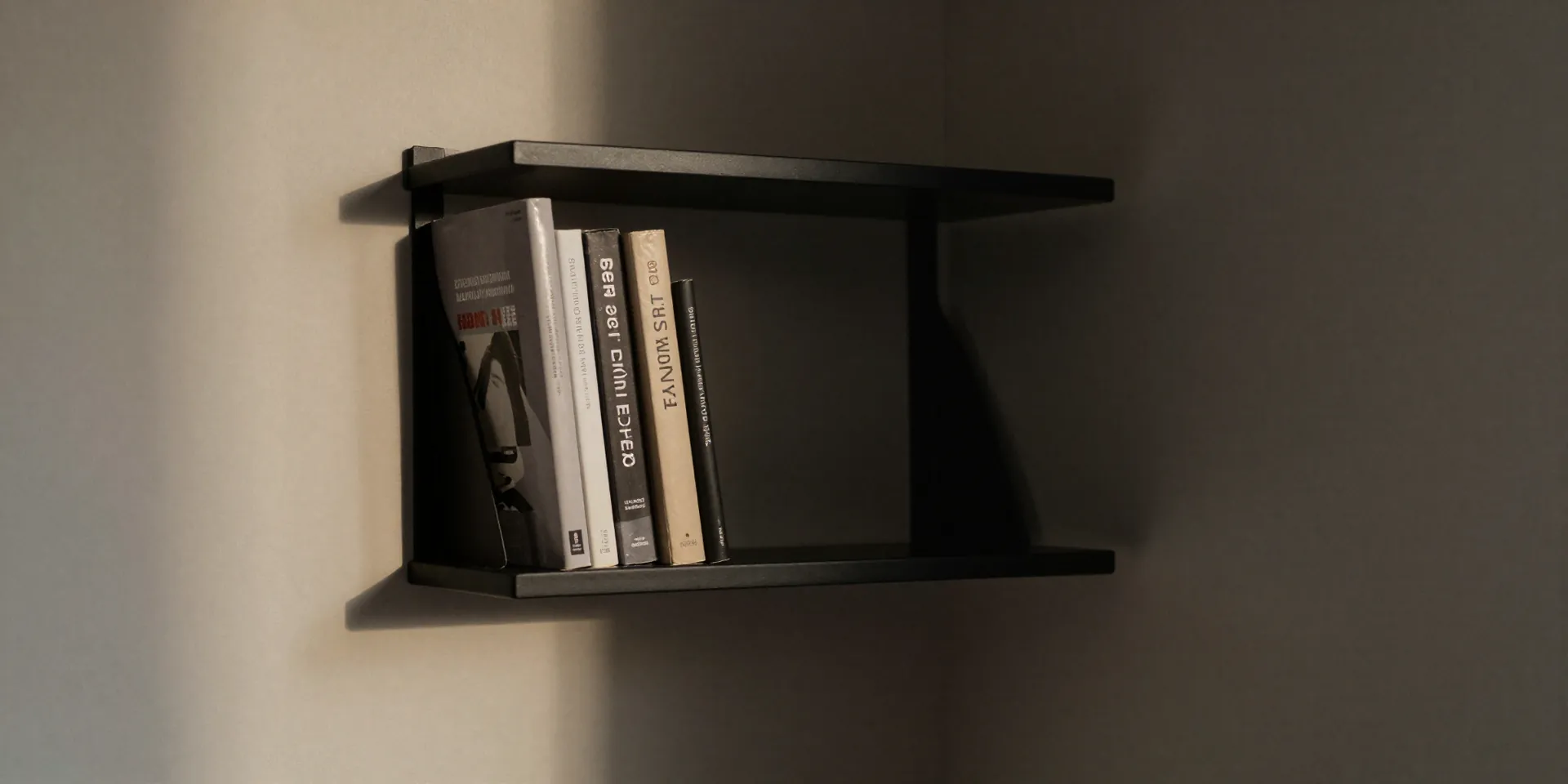 7 DIY Bookshelf Ideas for Apartments Using Minimal Tools
