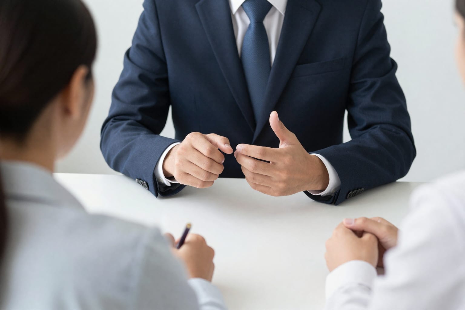 Common Job Interview Questions: 5 Answers That Land Offers
