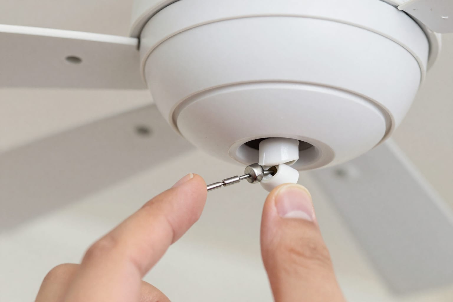 How to Fix a Ceiling Fan Chain That Broke Inside: 4 Easy Methods That Work