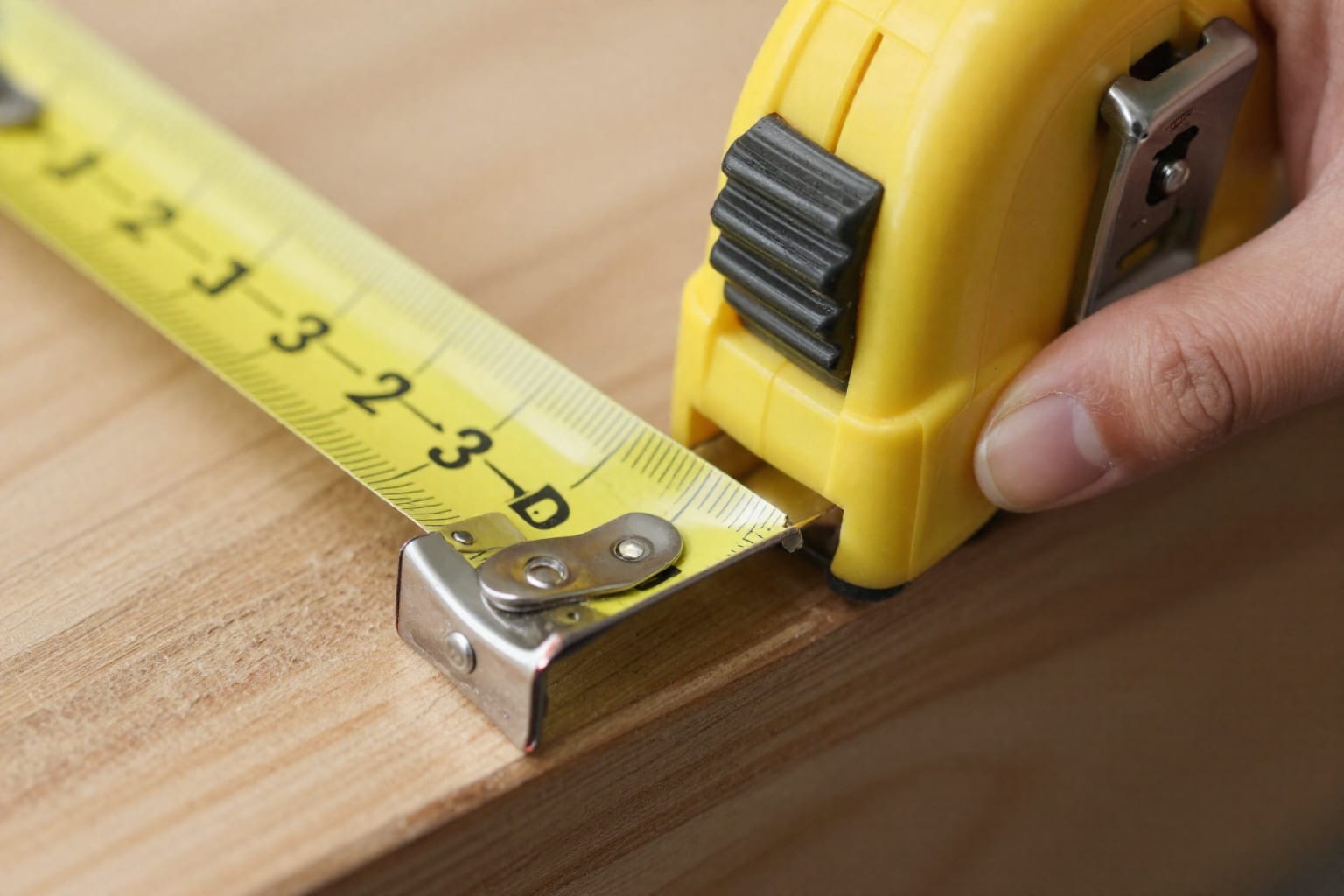 How to Read a Tape Measure Accurately: 7 Pro Tricks for 2026