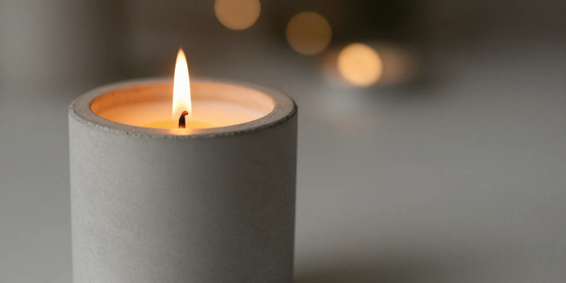 How to Blend Fragrance Oils for Soy Candles Without Muddy Scents