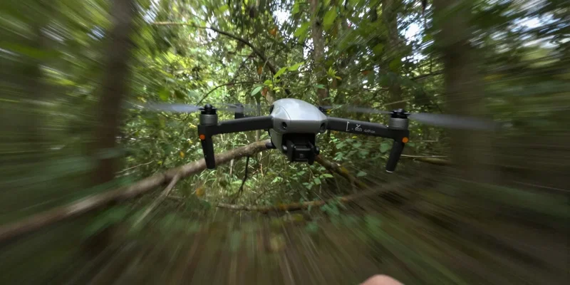 How to Spot and Avoid Obstacles in High-Speed Flight